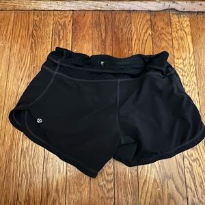 lululemon shorts, size 4